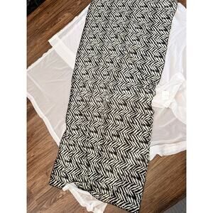 YBL Your Best Look Nylon Black and White print Scarf